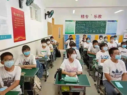 合作辦學(xué)拓寬教育領(lǐng)域 課后服務(wù)提升辦學(xué)水平——河北工業(yè)大學(xué)專家學(xué)者走進(jìn)仁和大講堂系列報(bào)道之一 教育咨詢服務(wù)